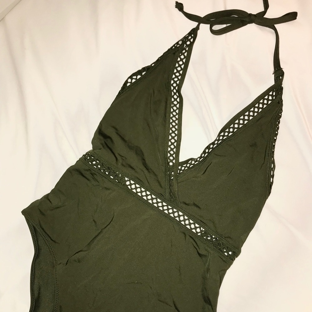 BRAND NEW H&M size 6 One Piece Swim Suit